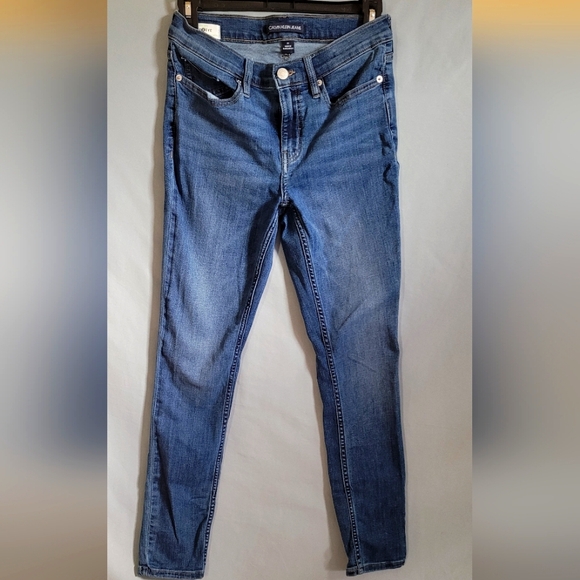 Calvin Klein Jeans • Mid Rise Skinny - Picture 1 of 5